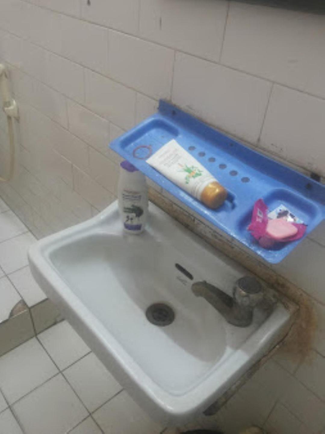Hotel Blue Wheel,ブバネーシュワル エクステリア 写真